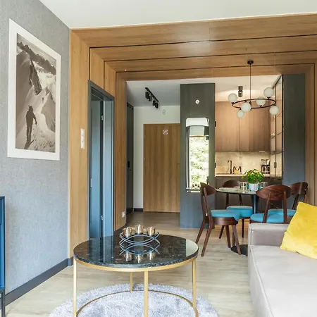 Gorski Przystanek * シクラルスカ・ポレンバ